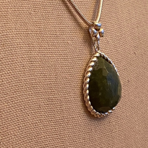 Connemara Marble Teardrop Pendant on a 16" 925 Silver Snake Chain Necklace - Picture 2 of 16